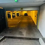 Ladenwohnung In Kreuzberg Mit Parkplatz In Einer Tiefgarage