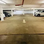 Ladenwohnung In Kreuzberg Mit Parkplatz In Einer Tiefgarage