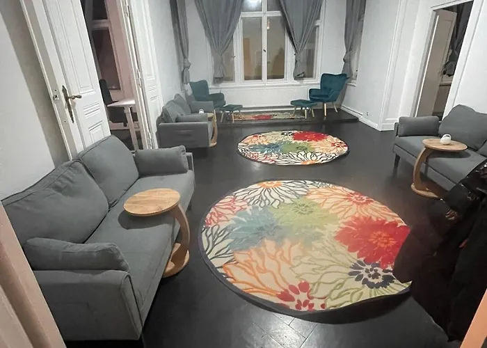 5-Room Apartment Schoeneberg
