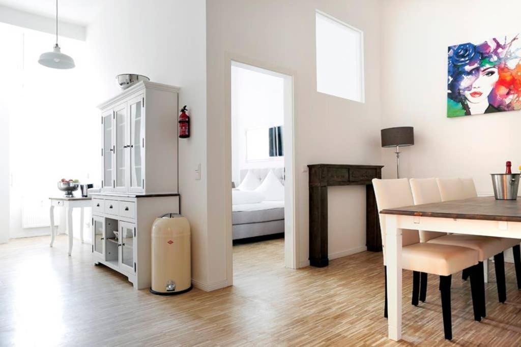 Sc 06 By Rockchair L Superhost Status L 4 Bedrooms Boxspringbeds 2 Bathrooms Balcony Elevator - Cozy Family & Business Flair Welcomes You! Apartamento