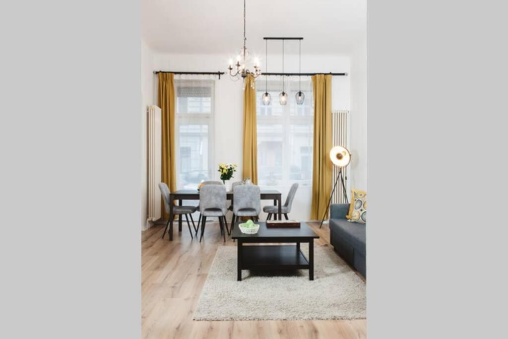 Family For 6 Guests, Mitte Moabit Apartment Berlin
