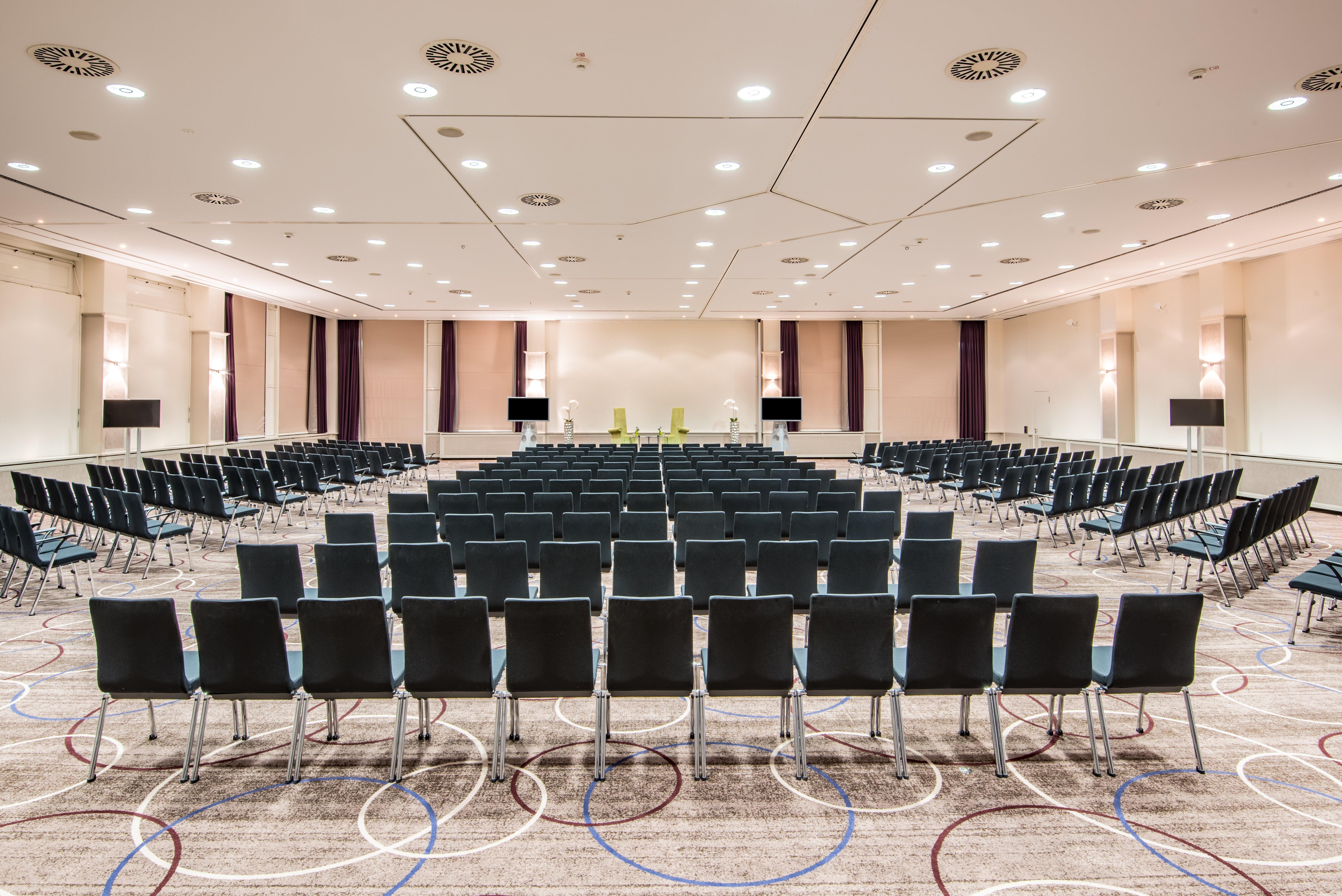 Crowne Plaza City Centre Ku'damm By Ihg 4*