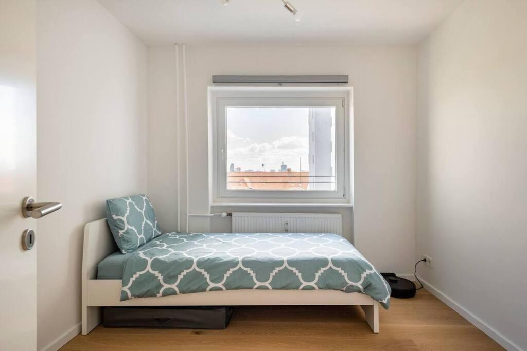 Modern In Central Apartment *