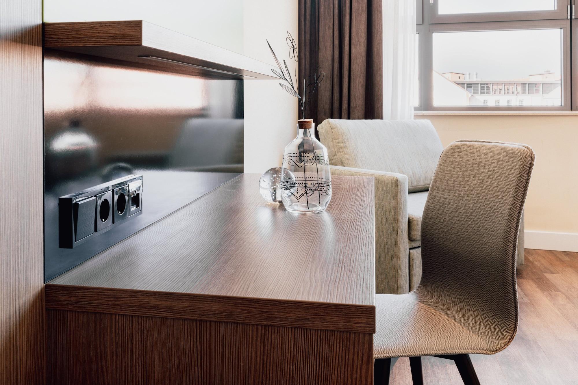 Garner - Charlottenburg, An Ihg Berlin