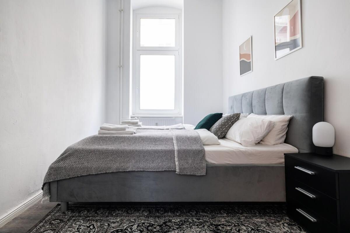 Homely - Spacious, Modern, S-bahn Nearby , Groups & Families