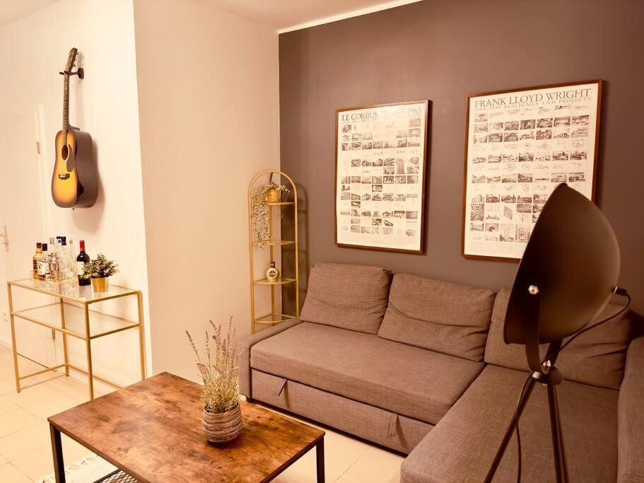 Loft With Gym - Kitchen / Wifi / Free Parking Apartment