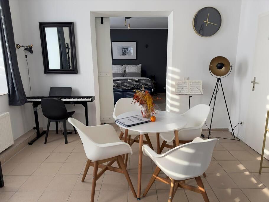 Loft With Gym - Kitchen / Wifi / Free Parking Apartment Berlin