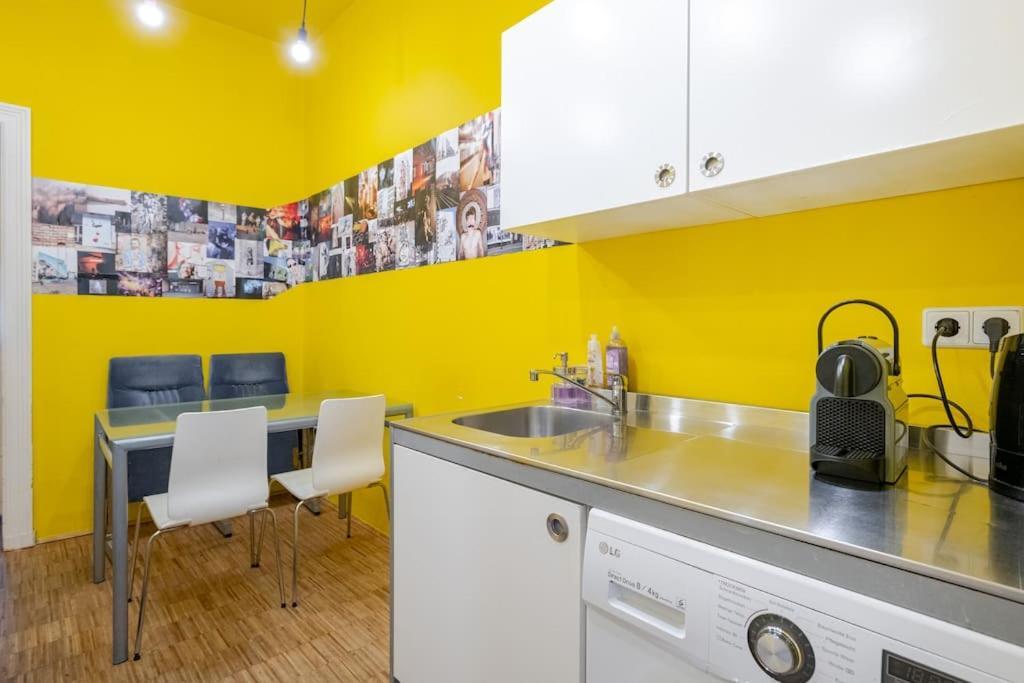 Nap Club - Stylish & Quiet Base In Vibrant Kiez Berlim