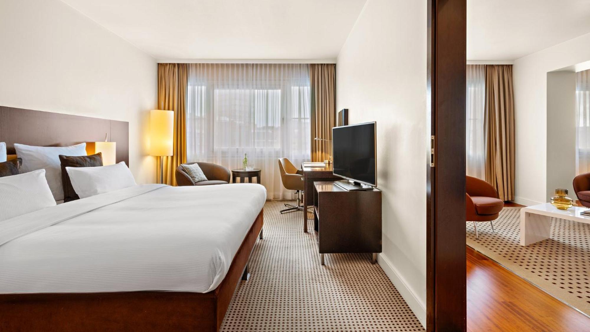 Hotel Crowne Plaza City Centre Ku'damm By Ihg 4*