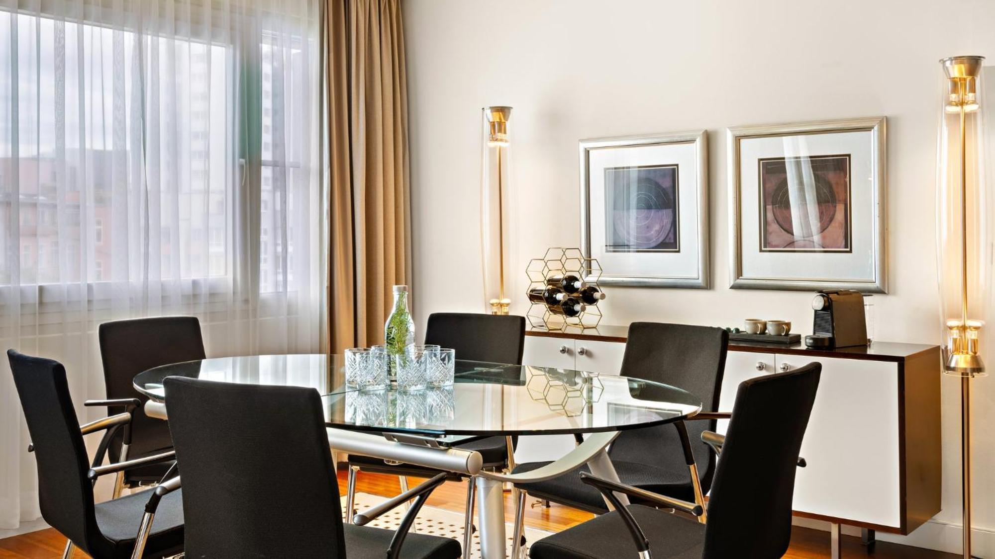Crowne Plaza City Centre Ku'damm By Ihg 4*