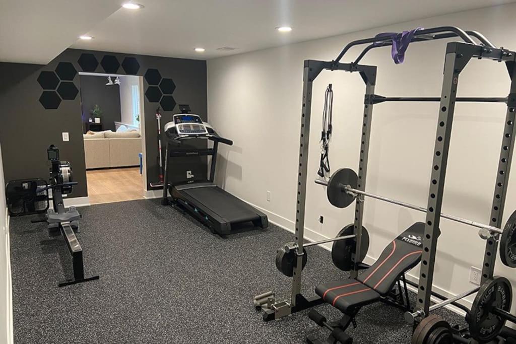 Luxury 8 Pax Apartment *