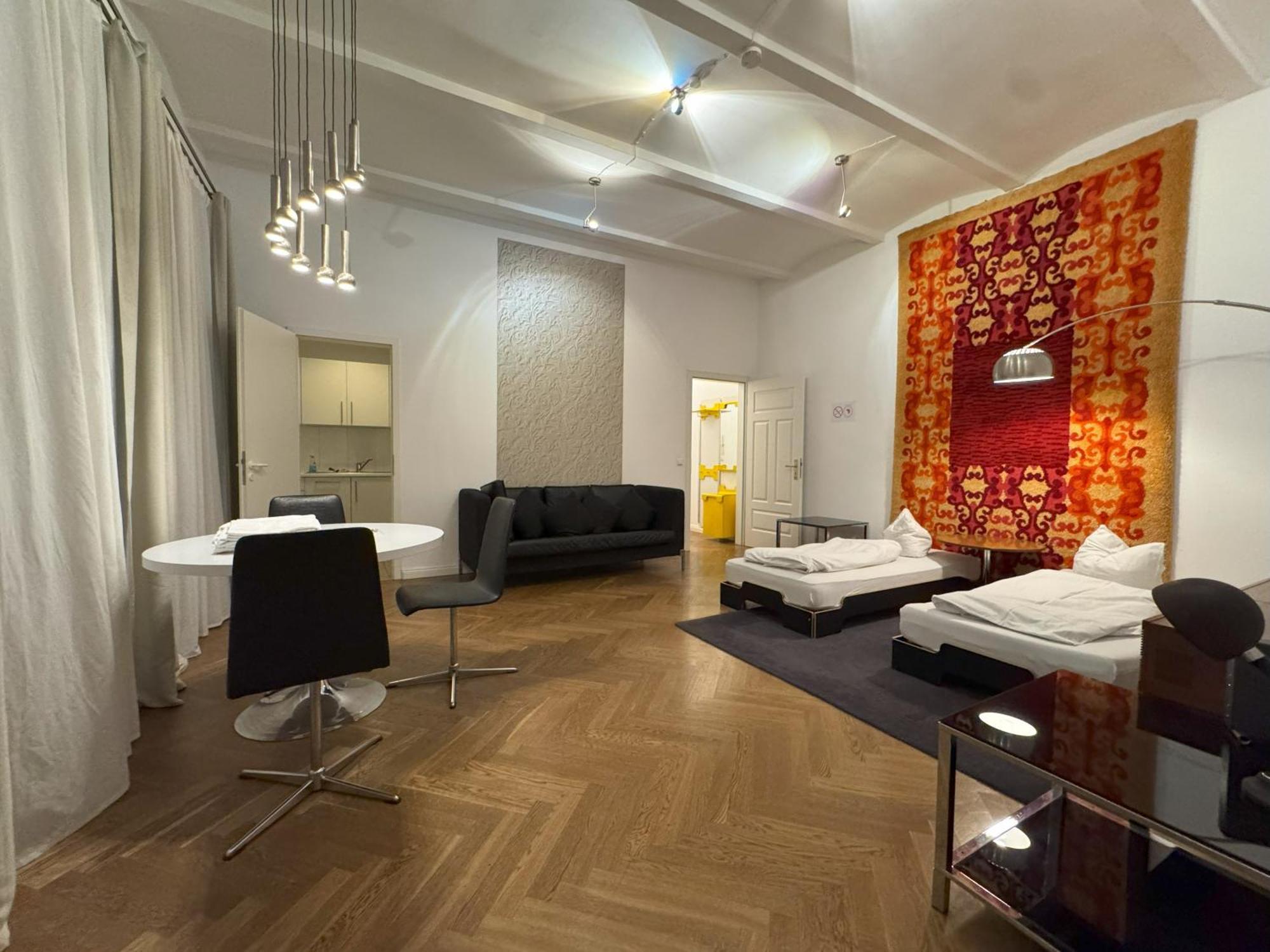 Apartment M M 70's Style Berlin