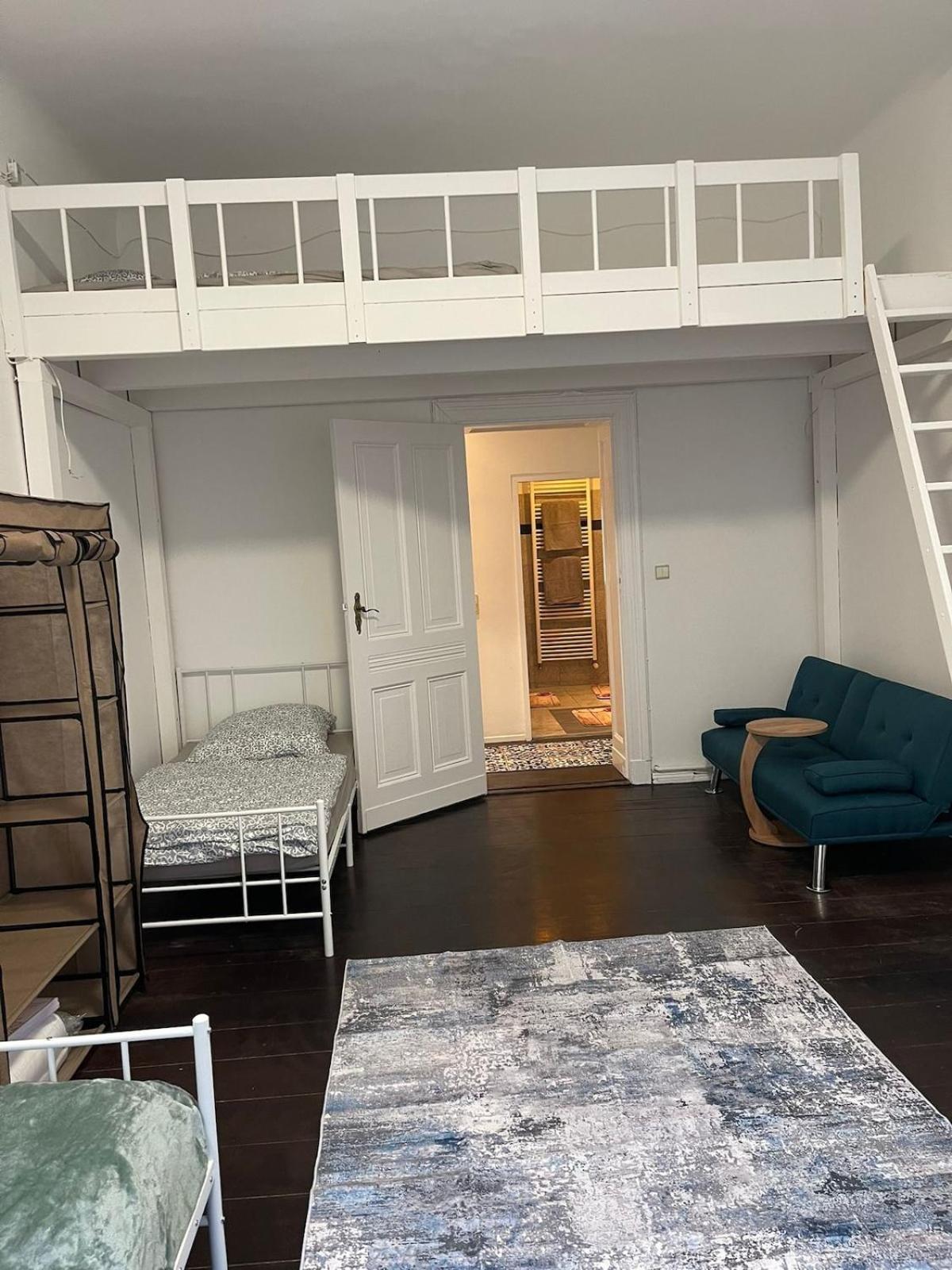 Apartment 5-room Schoeneberg Berlin