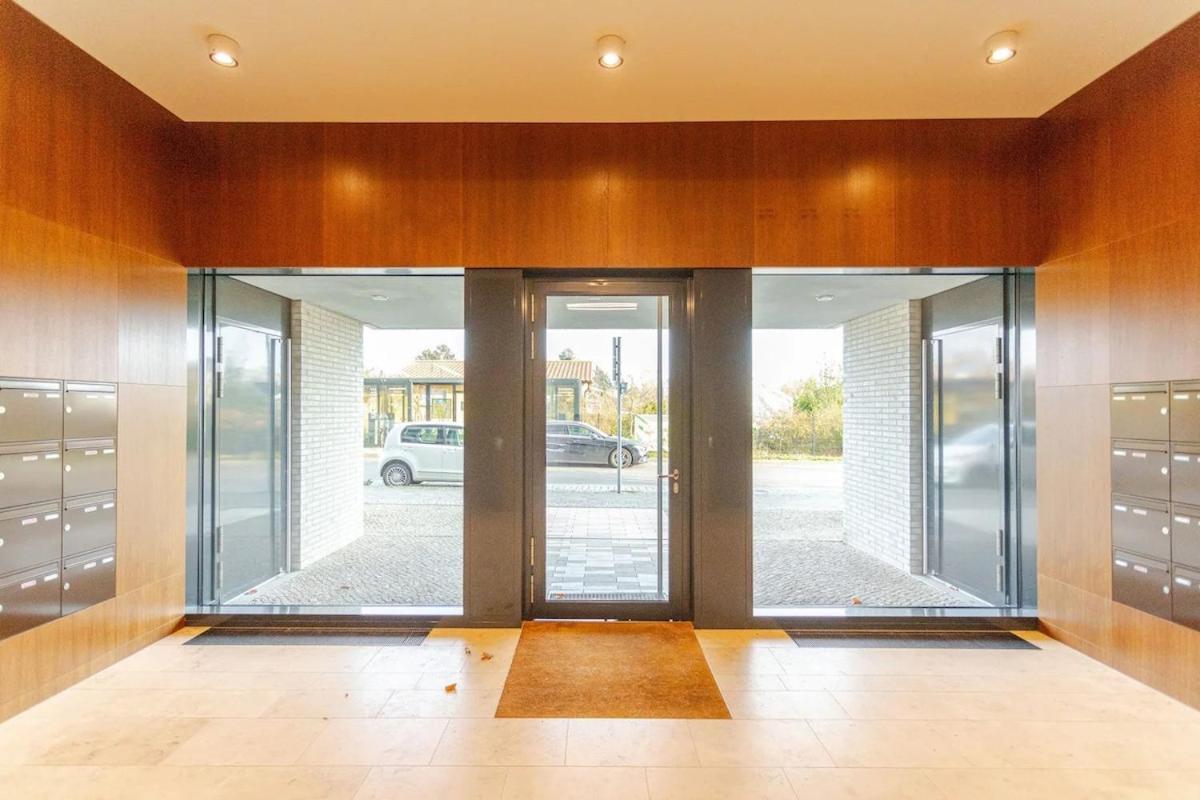 Apartment Hj 18 By Rockchair Apartments L Superhost Status L Super Flat, 2 Bedrooms 2 Bathrooms Balcony Elevator Welcomes You! Berlin