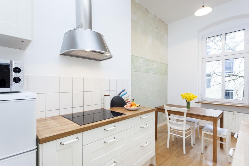 Winsstr. 68 Apartment
