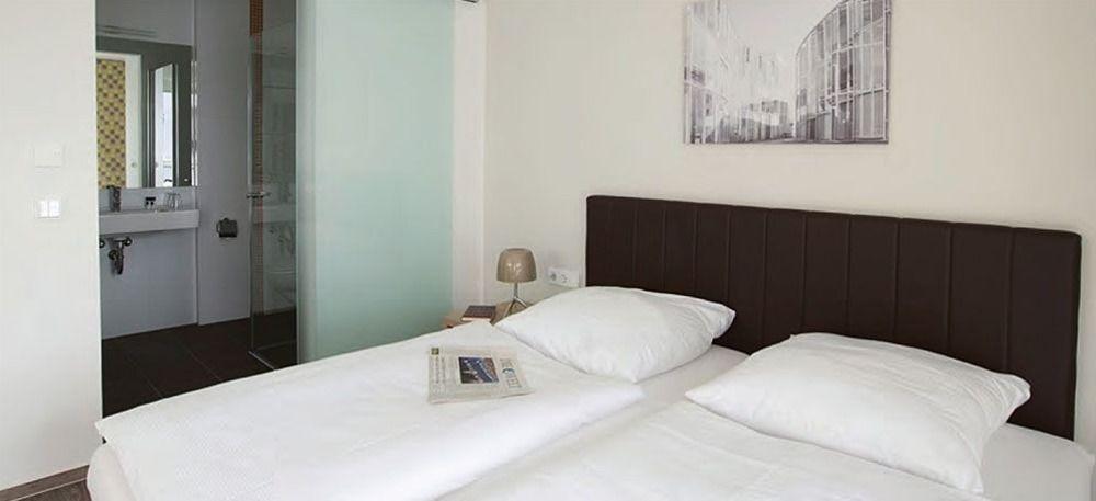 Aparthotel Adapt - Adlershof Berlim