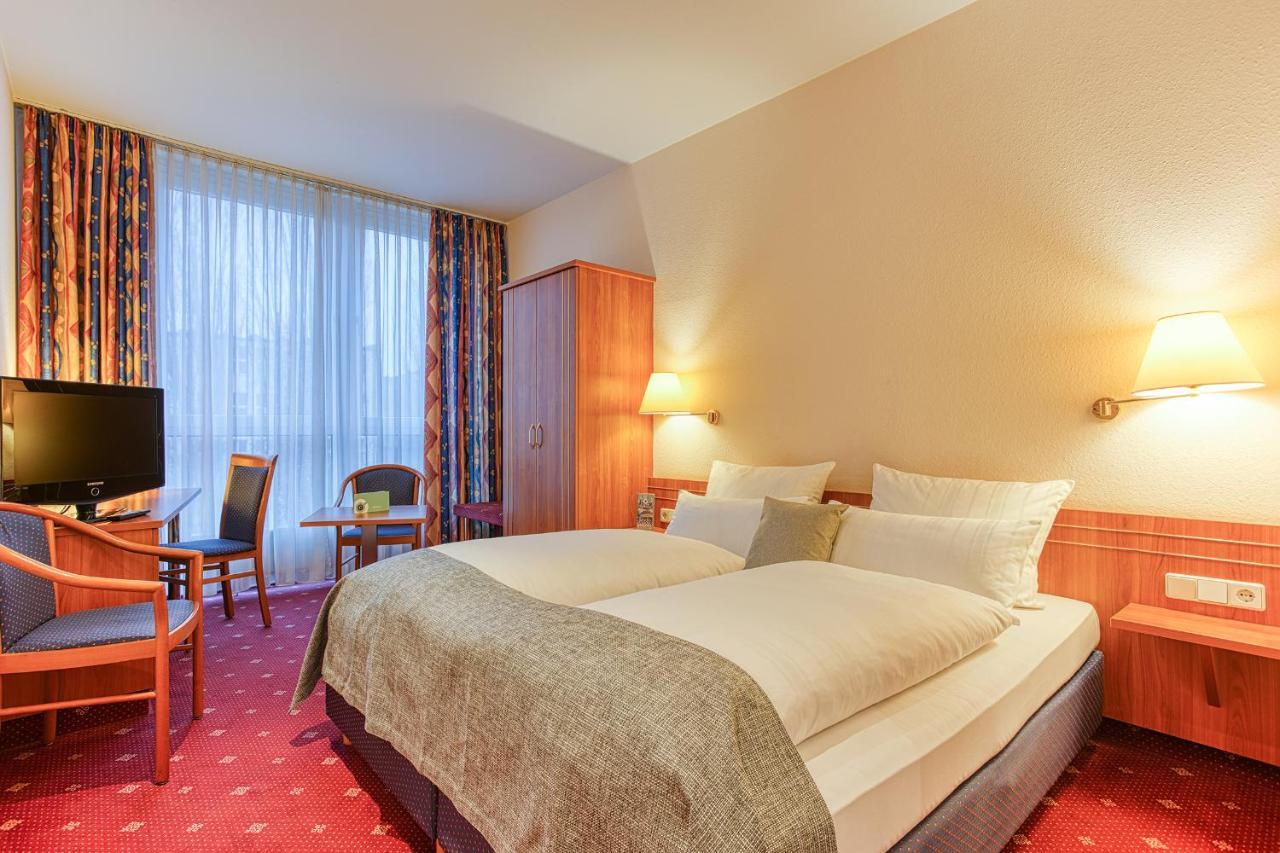 Centro West Hotel