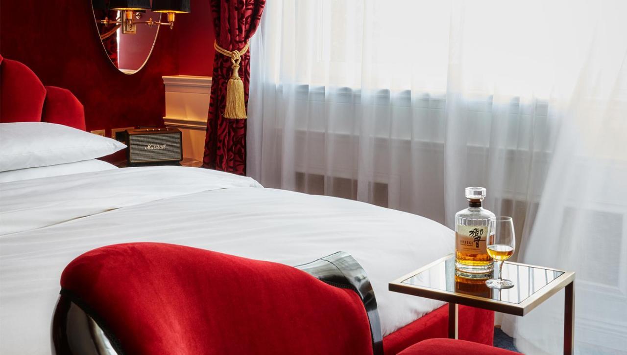 Provocateur Berlin, Part Of Sircle Collection 4*