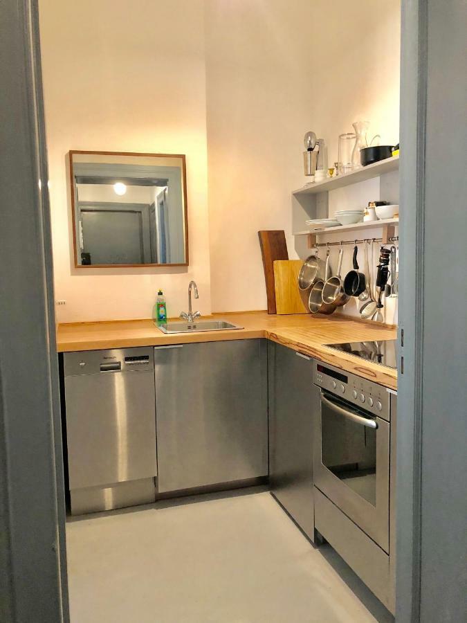 Apartment Ladenwohnung In Kreuzberg Mit Parkplatz In Einer Tiefgarage *