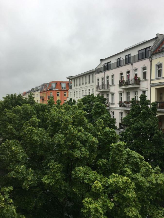 Winsstr. 68 * Berlin