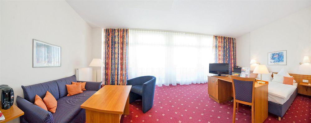 Centro West 4*