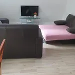 Zwei Etagen Wohnung im Grünen