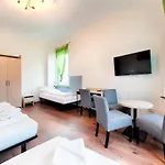 Hotel B1
