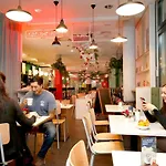 Meininger Hotel Berlin Hauptbahnhof