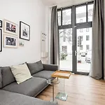 Stylish New Cube Loft II By Berlin-Wall-Apartments