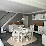 Remise-Berlin-Gruenau Your Cozy And Comfortable Home To Stay For Up To 6 People Between Mueggelsee And Berlin City