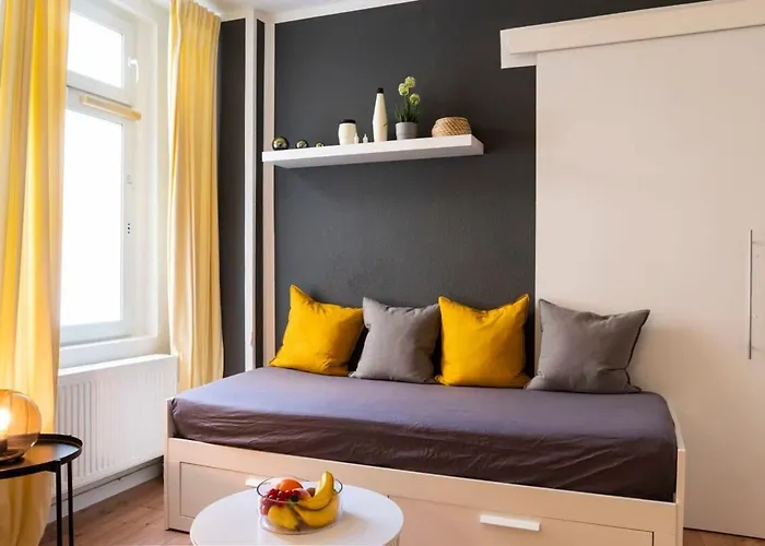 2 Bedroom In Great Location In Kreuzberg