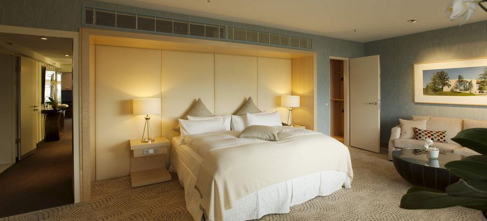 Sheraton Grand Esplanade