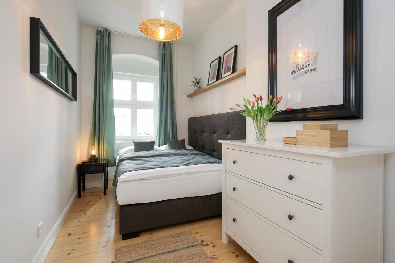 Apartamento 4 Personen Altbau Nahe Kurfuerstendamm - Romeo & Julia Berlim