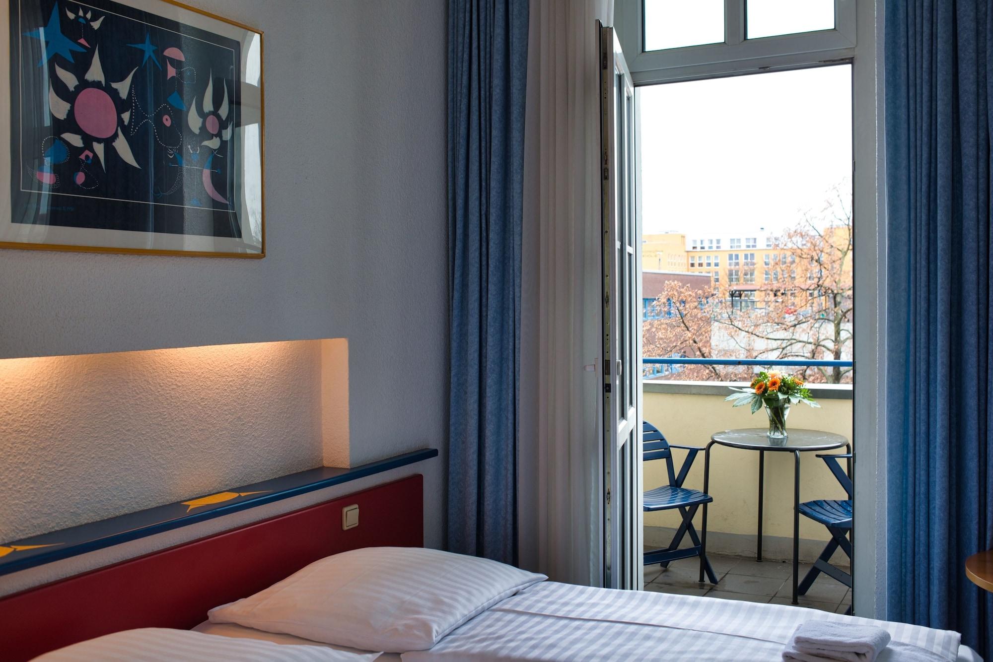 Art Charlottenburger Hof 3* Berlim