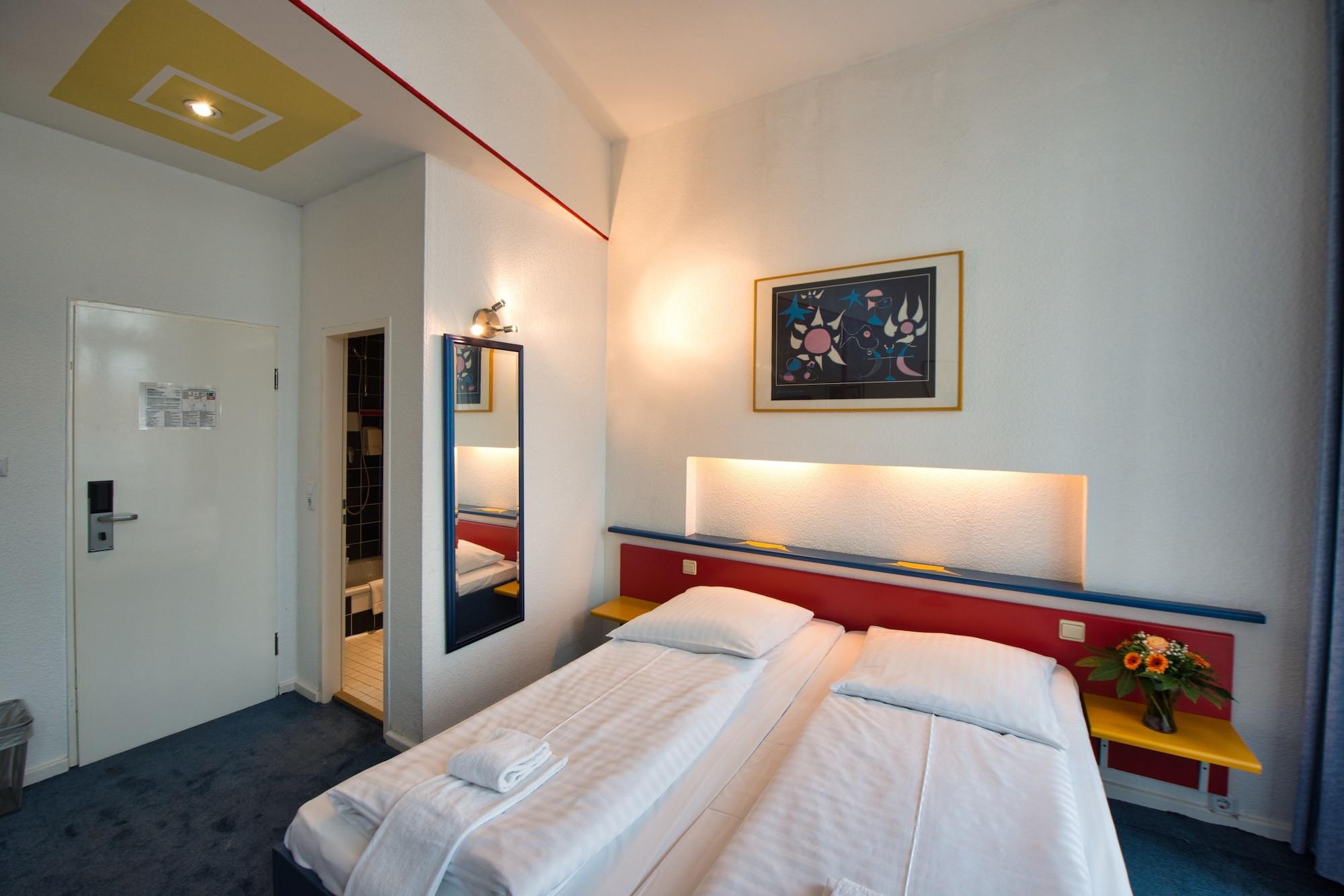 Art Charlottenburger Hof 3* Berlim