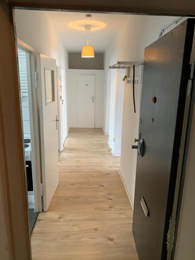 Lebt-wohnung Fur Bis Zu 12 Personen * Berlim