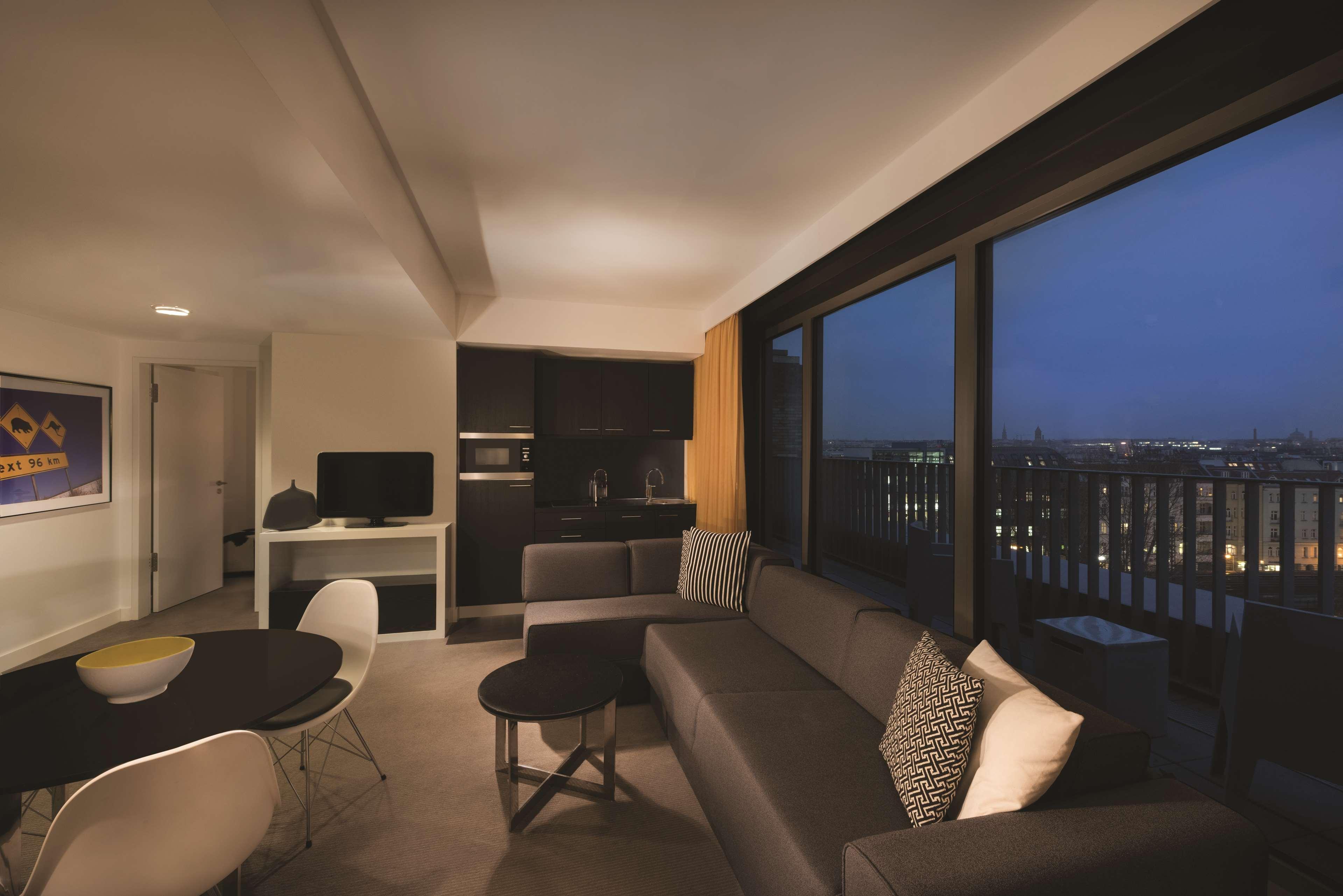 Aparthotel Adina Hackescher Markt 4*