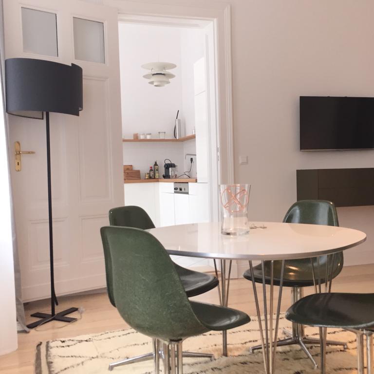 Apartment Luxury 2 Bedroom Apartment In The Heart Of Mitte, Berlin