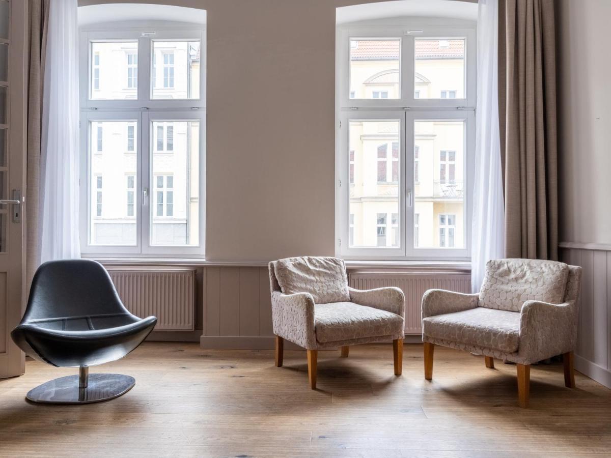 Schoenhouse Avenue - Digital Access Berlin