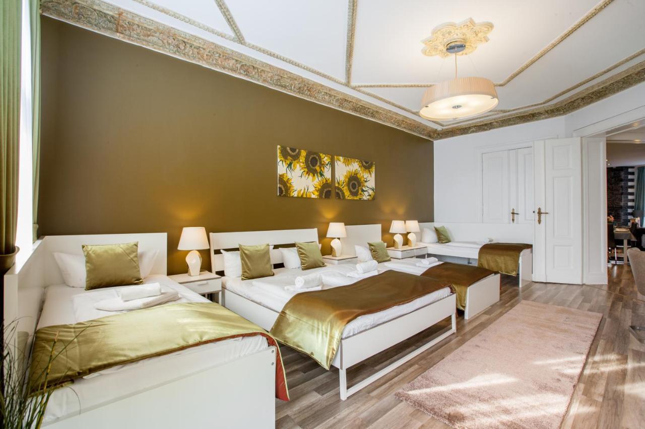 Dilo - Large For Groups & Families 160 Sqm *