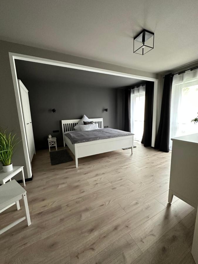 Remise Berlin-grünau: Cozy Retreat For 6 Near Müggelsee * Berlim