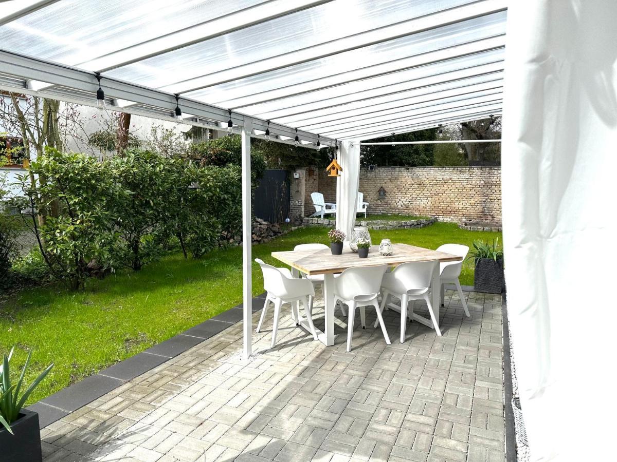 Remise Berlin-grünau: Cozy Retreat For 6 Near Müggelsee Berlim