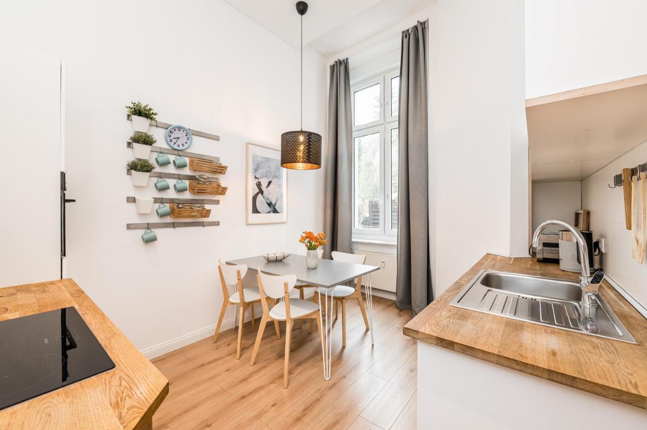 Stylish New Cube Loft Ii By Berlin-wall-apartments Apartment