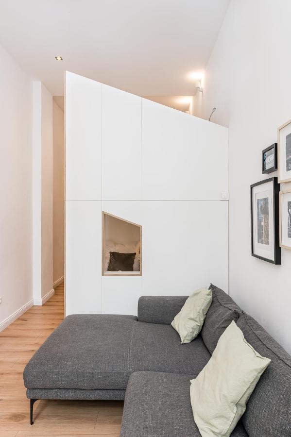 Stylish New Cube Loft Ii By Berlin-wall-apartments Apartment