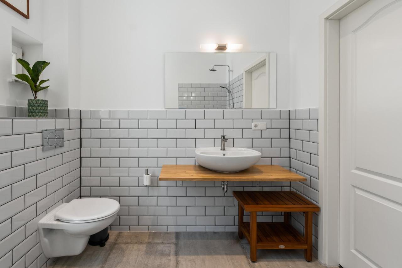 Apartment The Tieckstr Loft For Up To 7 People With 2 Bathrooms