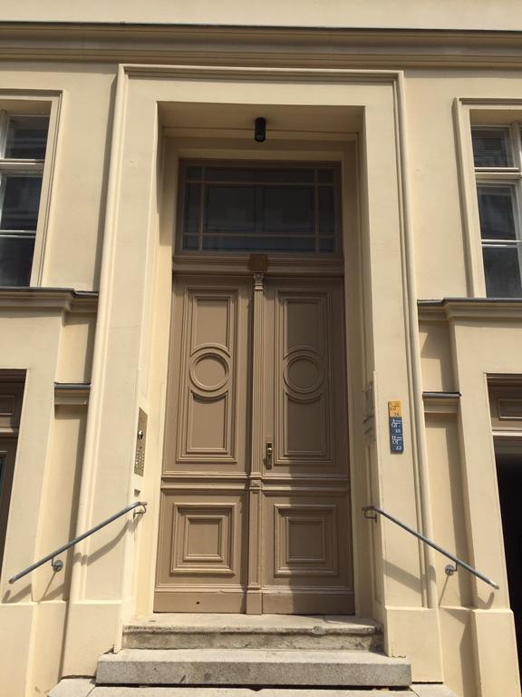 Luxury 2 Bedroom Apartment In The Heart Of Mitte, Berlin Apartment *