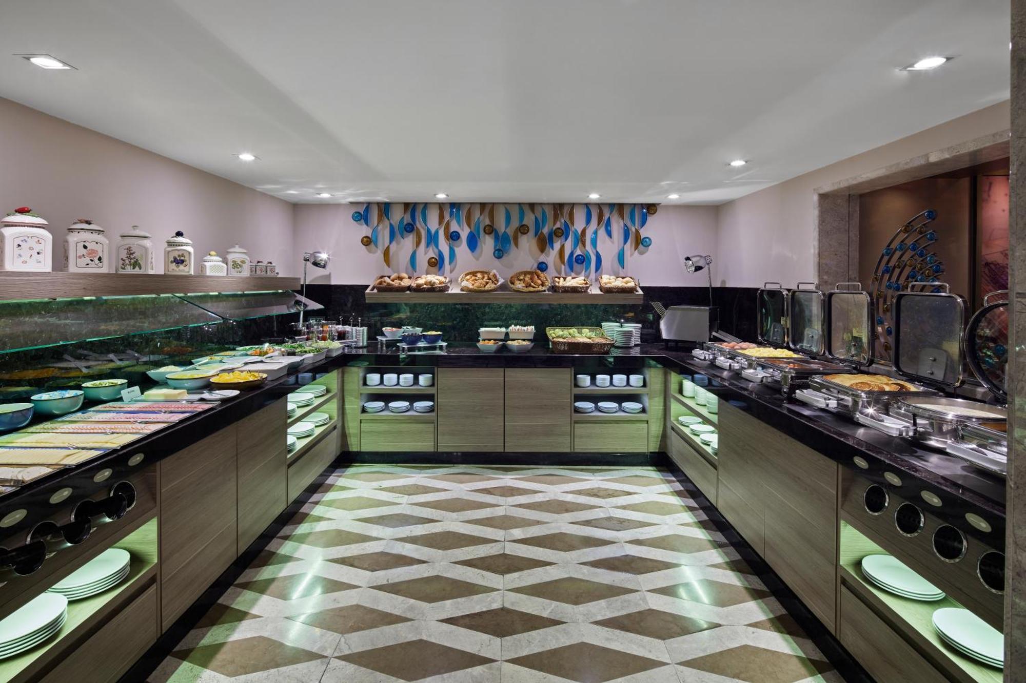 Hotel Titanic Comfort Mitte 3*