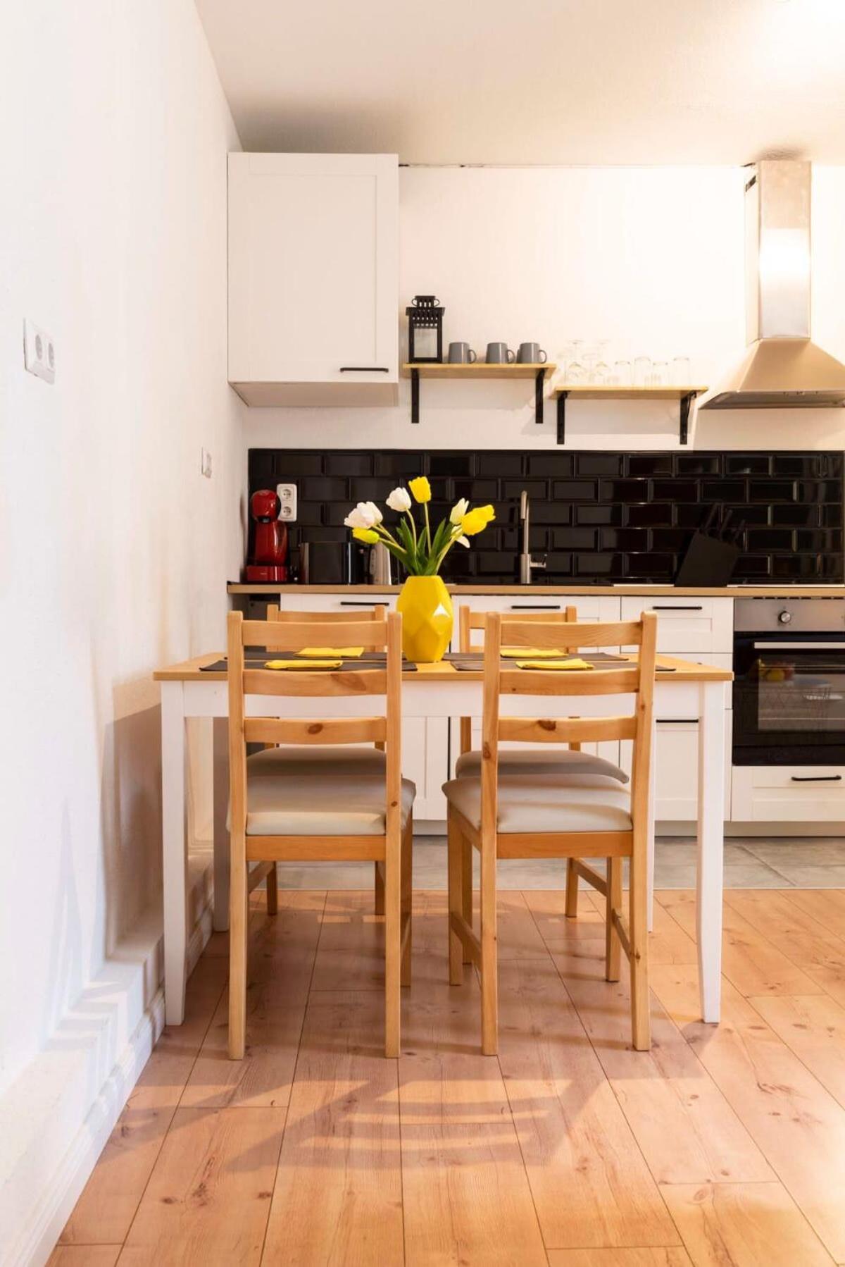 2 Bedroom In Great Location In Kreuzberg Berlin