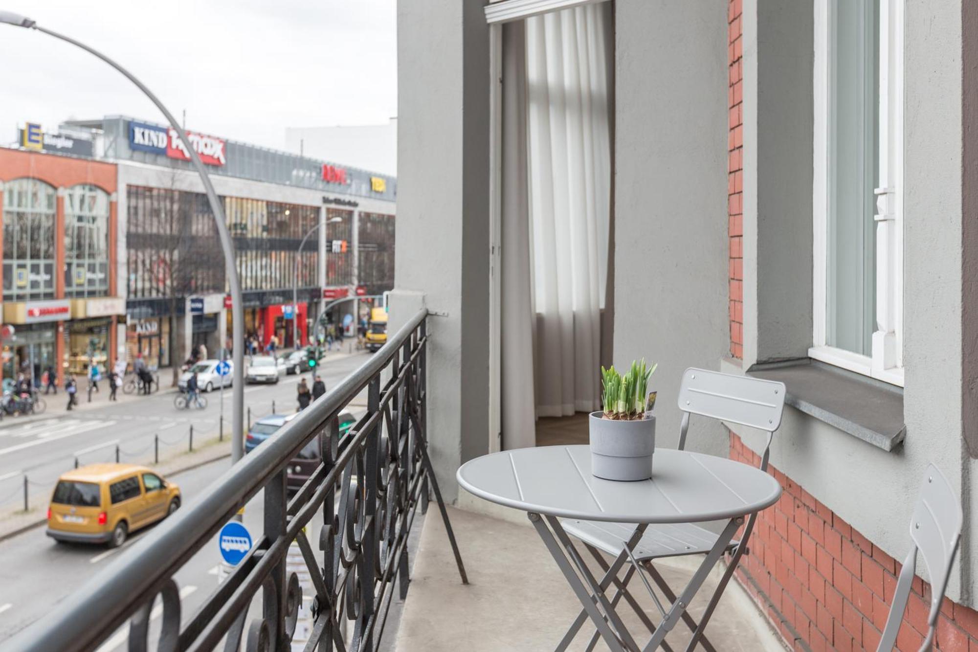 Dilo - Large For Groups & Families 160 Sqm Apartment
