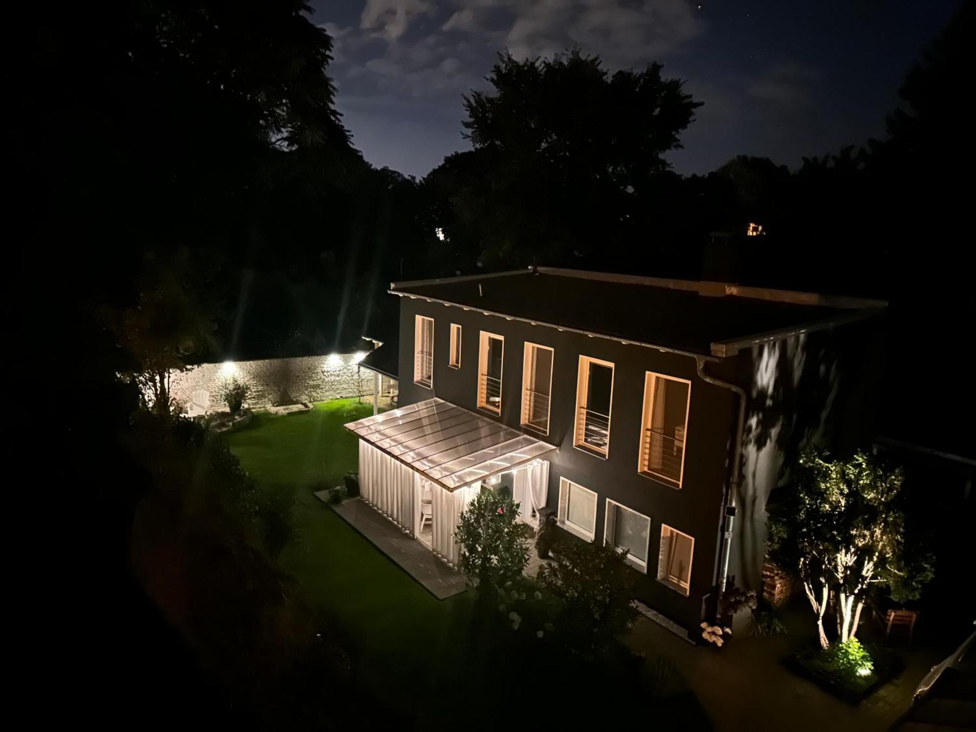 Remise Berlin-grünau: Cozy Retreat For 6 Near Müggelsee Berlim